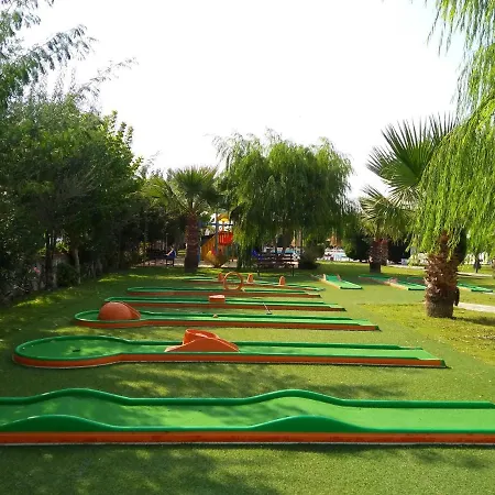 Lakeside Garden Village * بوغازيتْشي