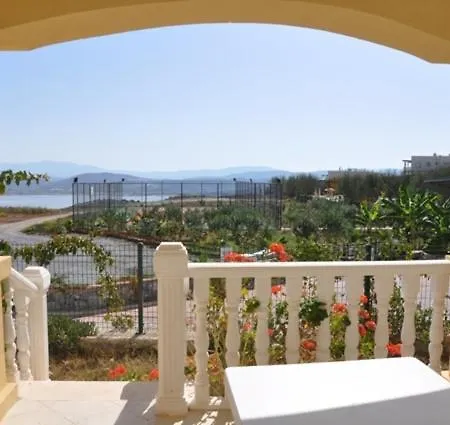 Lakeside Garden Holiday Village Villa