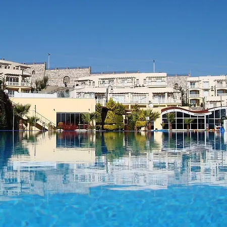 Lakeside Garden Holiday Village *