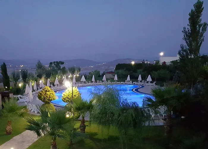 Vilă Lakeside Garden Village *