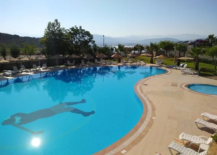 Lakeside Garden Village