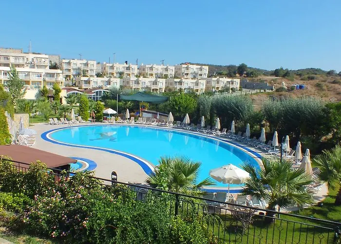 Vilă Lakeside Garden Village *