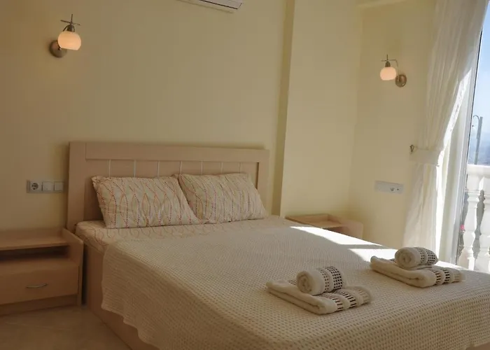 Lakeside Garden Village *