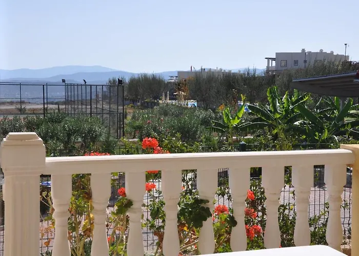 Lakeside Garden Village *