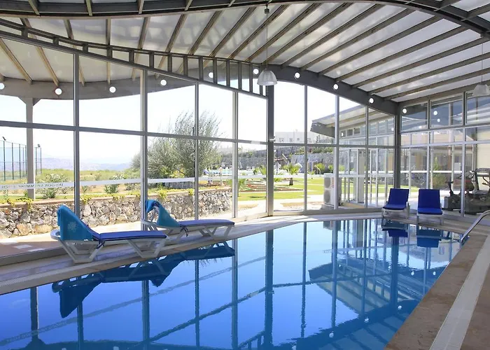 Vilă Lakeside Garden Village *