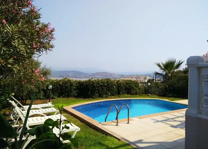 Vilă Lakeside Garden Village *